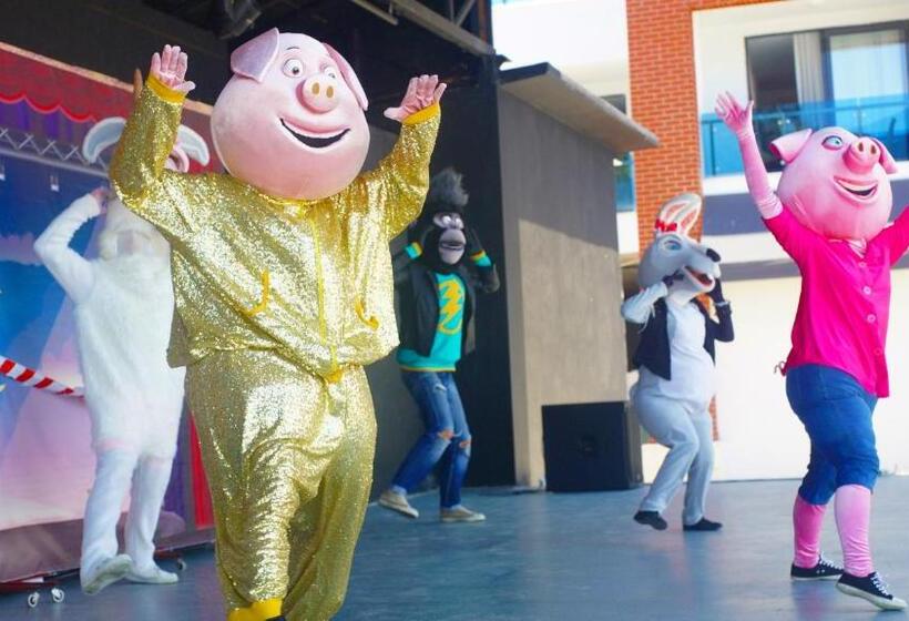 호텔 Club Aqua Plaza