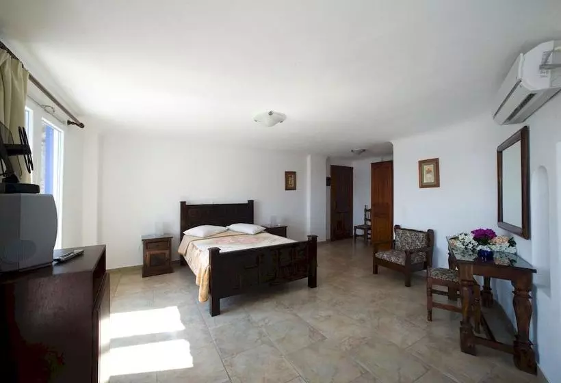 Отель Daktilidis Village