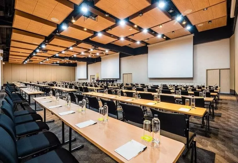 בית מלון כפרי Doubletree By Hilton Bogota Salitre Ar