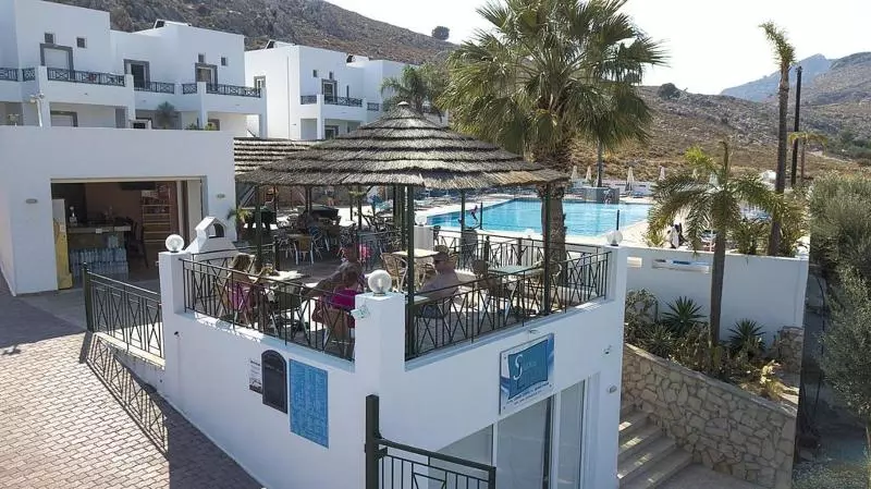 Hotelli Lambis Studios & Apartments