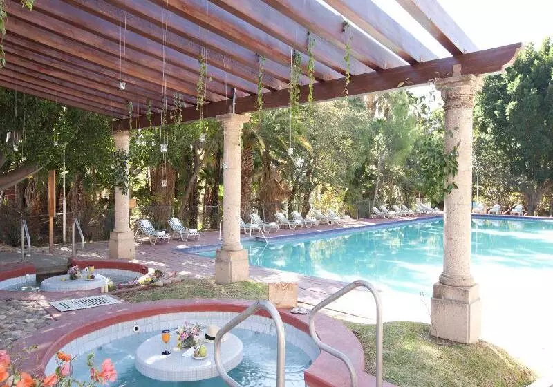 فندق Mision Comanjilla