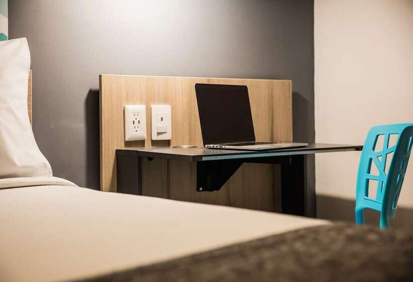 ホテル One Ciudad De Mexico Patriotismo