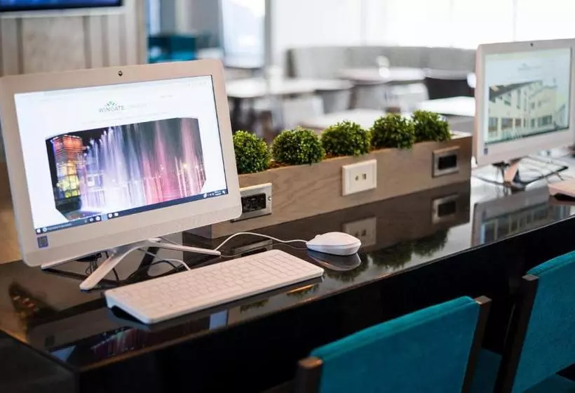 هتل Wingate By Wyndham Chihuahua