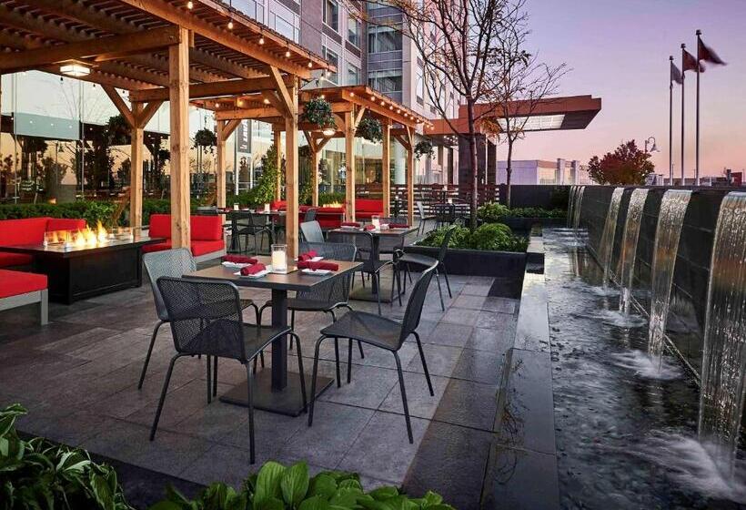 Novotel Toronto Vaughan Centre