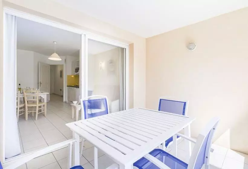 Резиденция Garden & City Sixfourslesplages