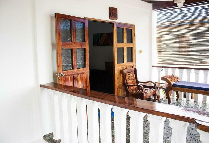 هتل Rainbow Bay Beach & Dive Resort