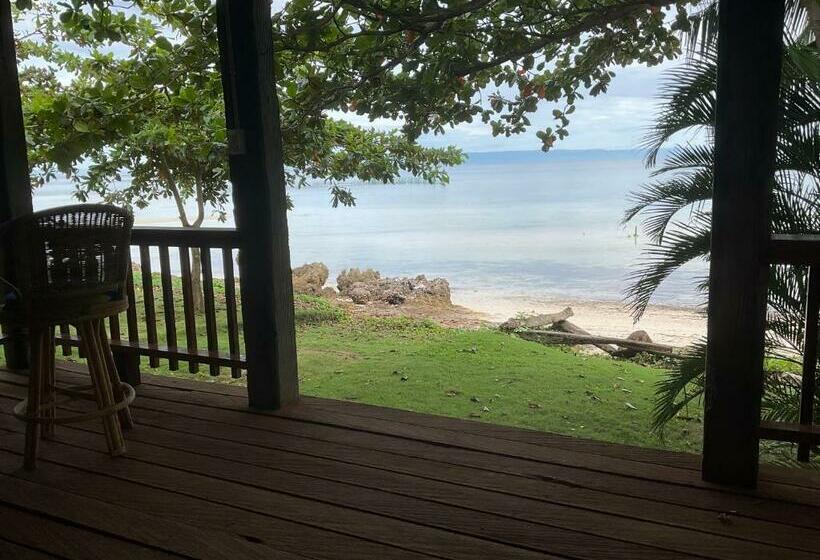 هتل Rainbow Bay Beach & Dive Resort