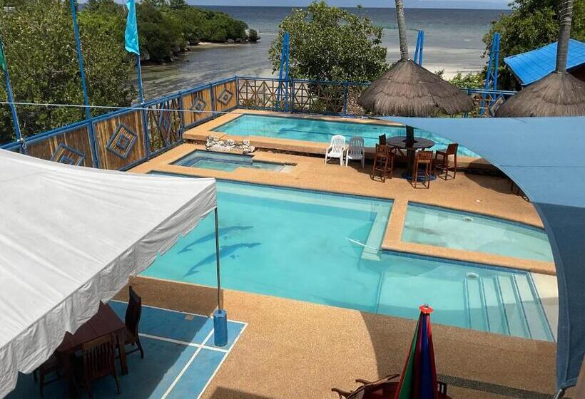 هتل Rainbow Bay Beach & Dive Resort