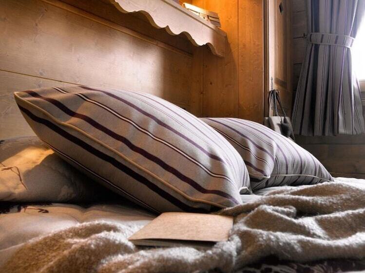 اقامتگاه Cgh Résidence Boutique Le Hameau De Pierre Blanche