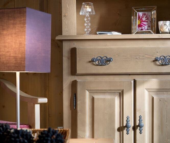 اقامتگاه Cgh Résidence Boutique Le Hameau De Pierre Blanche