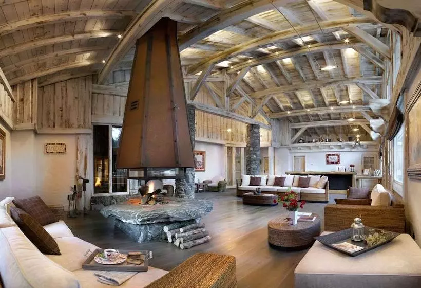 Residenssi Cgh Résidence Boutique Le Hameau De Pierre Blanche