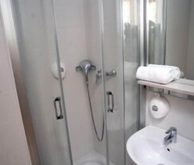 簡易ホテル Hospederia San Martin Pinario