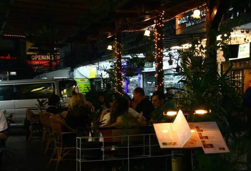 ホテル Bangkok Sahara