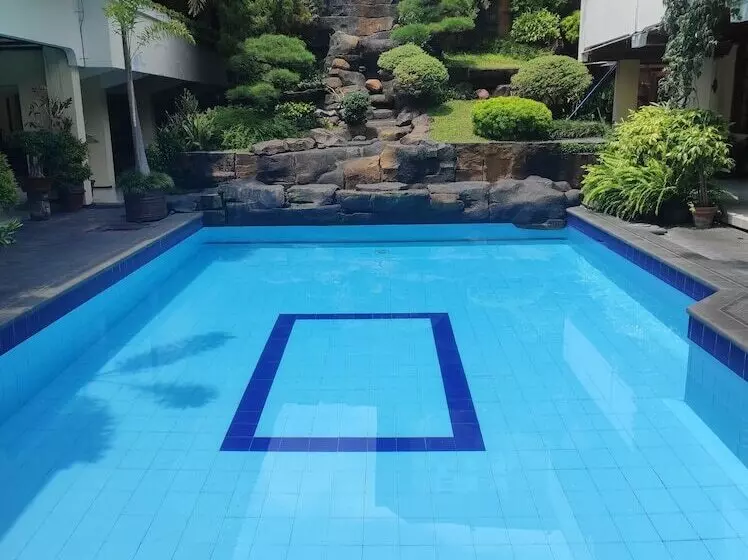 בית מלון כפרי Duta Guest House