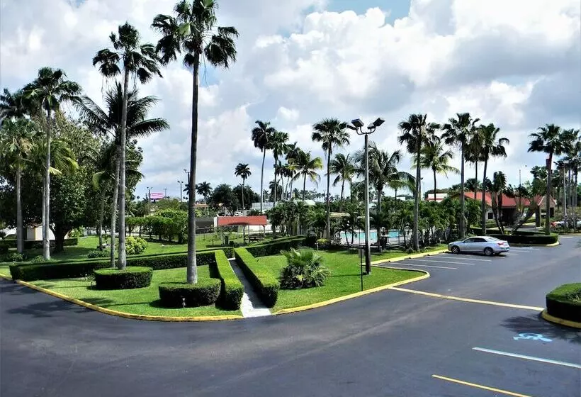 هتل Fairway Inn Florida City Homestead Everglades