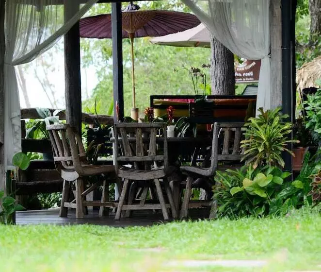 ホテル Kiree Thara Boutique Resort