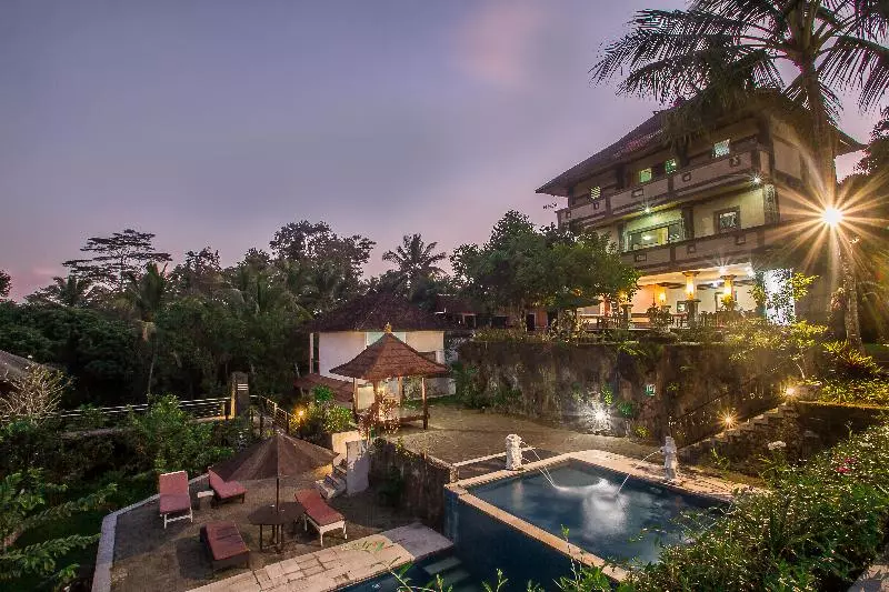 Puri Saron Hotel Madangan Gianyar