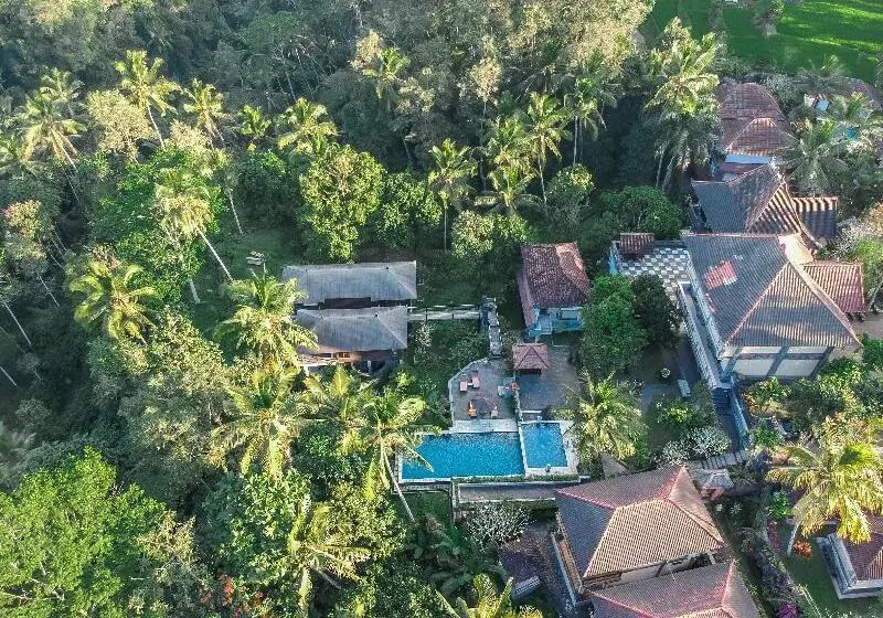 Puri Saron Hotel Madangan Gianyar