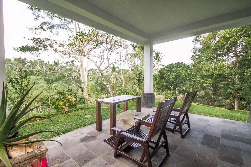 Puri Saron Hotel Madangan Gianyar