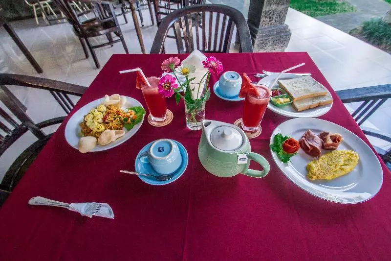 Puri Saron Hotel Madangan Gianyar