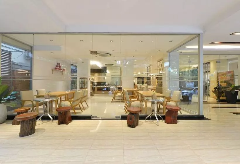 Hotelli Royal View Resort   Rang Nam