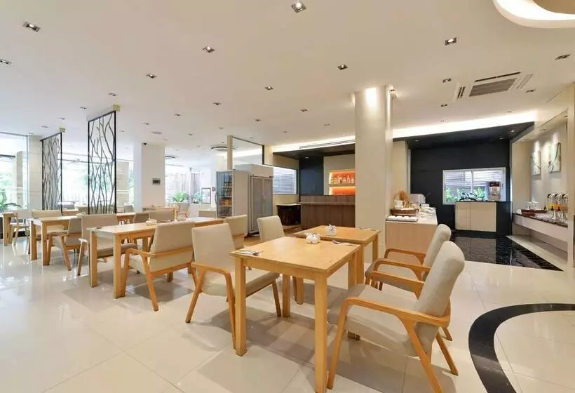 Hotelli Royal View Resort   Rang Nam