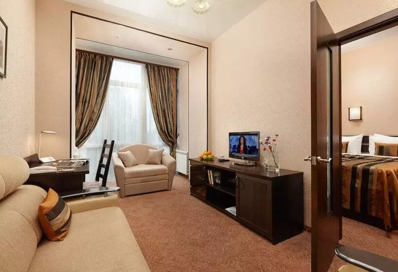 هتل Russky Kapital