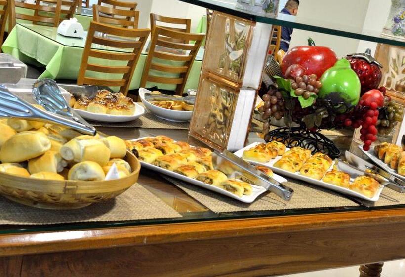 فندق Santa Mônica Palace