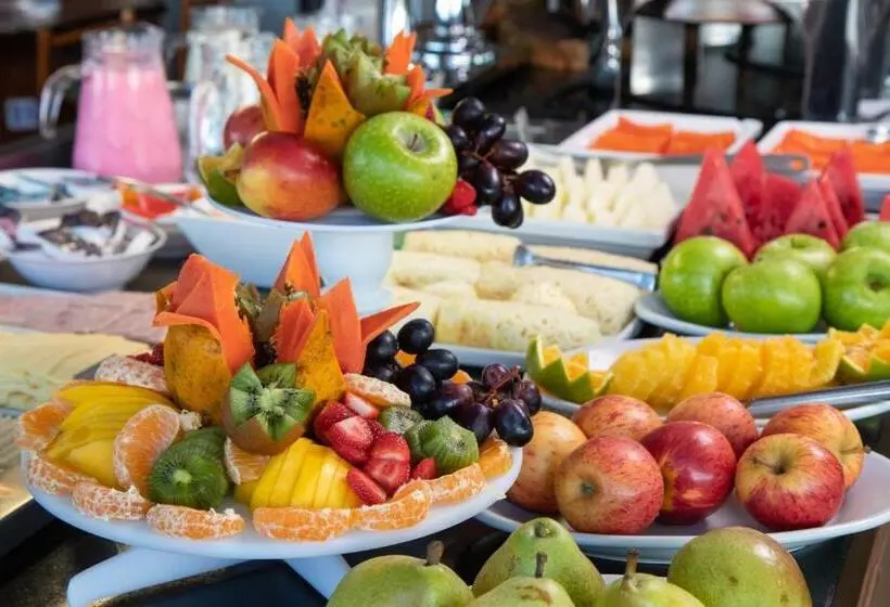 Отель Tambaqui Praia