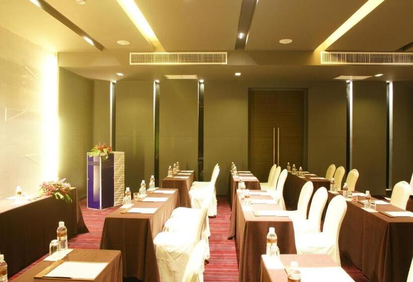 Hotel Z Through By The Zign