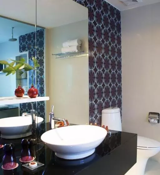 酒店 Z Through By The Zign