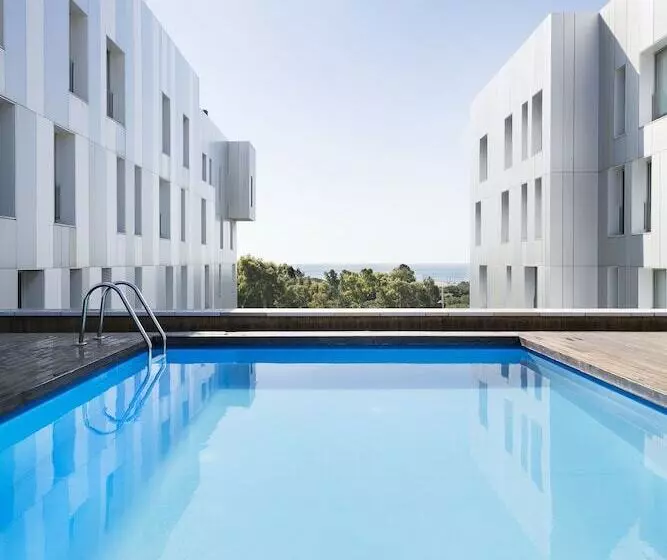 Lugaris Beach Apartments