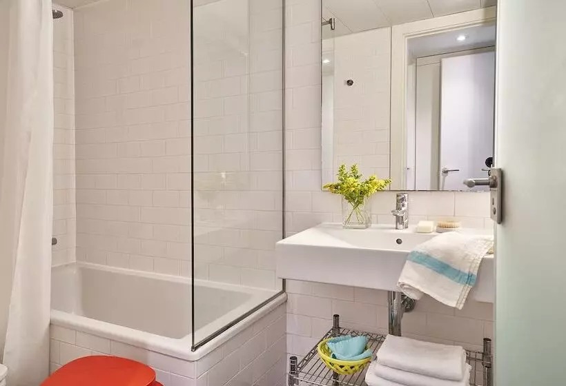 Lugaris Beach Apartments