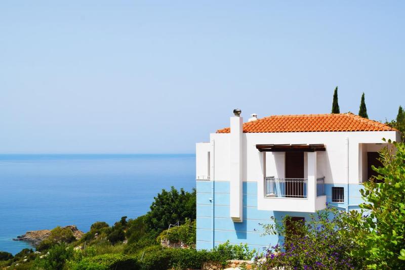 Okeanides Luxury Villas