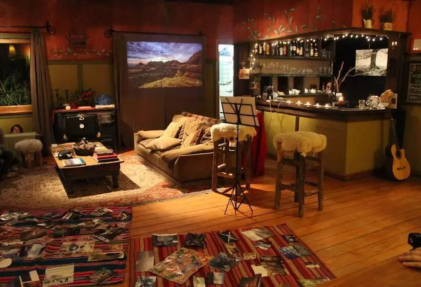 پانسیون Los Juncos Patagonian Lake House