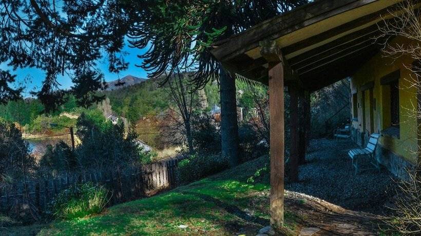 پانسیون Los Juncos Patagonian Lake House
