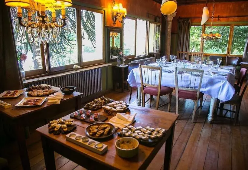 پانسیون Los Juncos Patagonian Lake House
