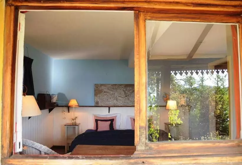 پانسیون Los Juncos Patagonian Lake House