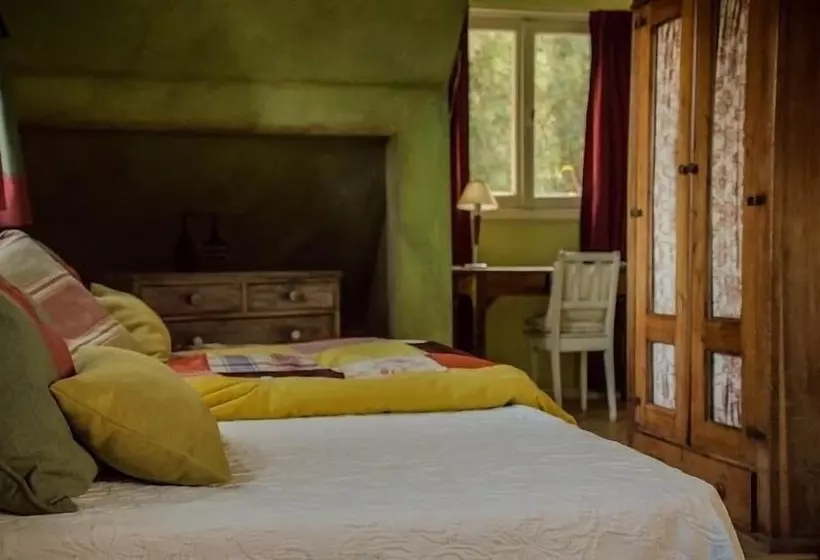 پانسیون Los Juncos Patagonian Lake House