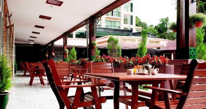 호텔 Century Pines Resort
