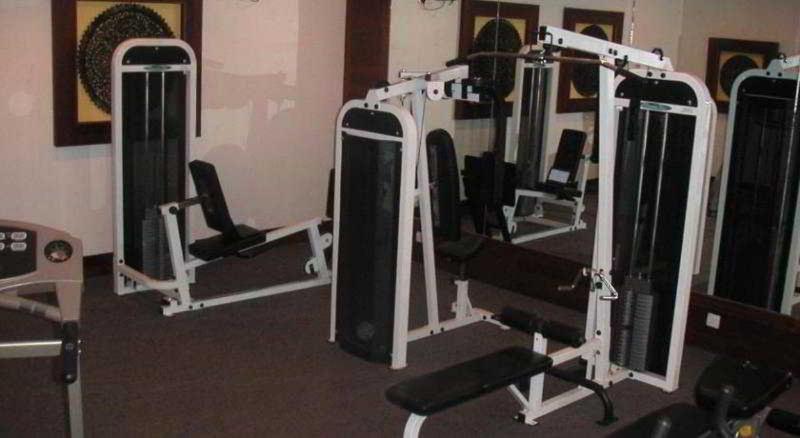 호텔 Century Pines Resort