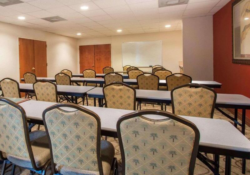 ホテル Comfort Suites Fort Pierce I95