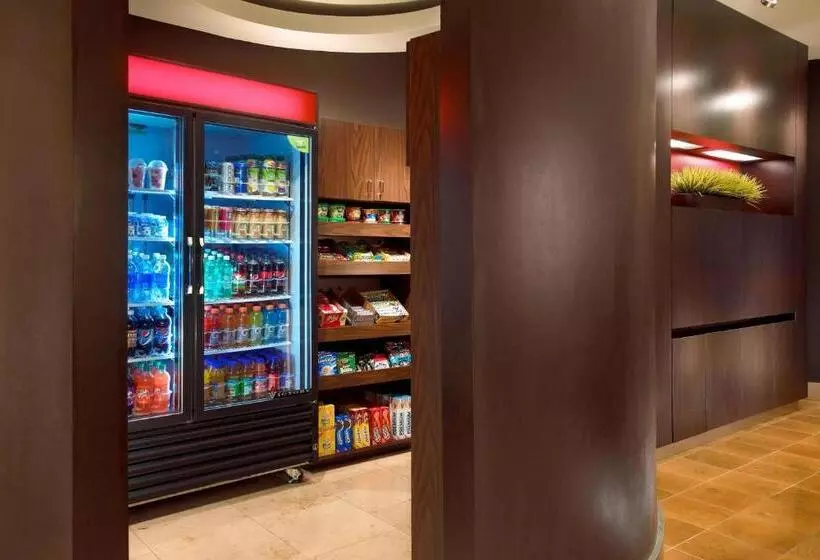 Otel Courtyard By Marriott Anaheim Resort/convention Center