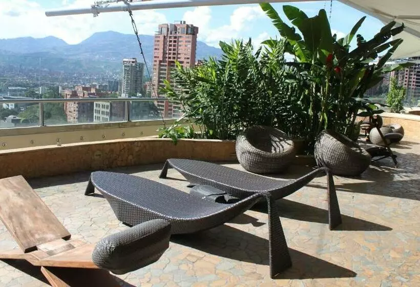 Diez Hotel Categoría Colombia