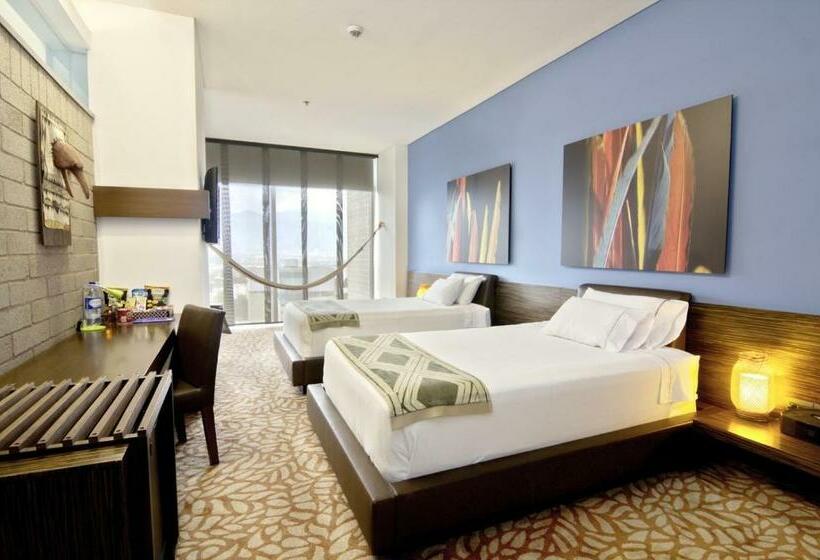 Diez Hotel Categoría Colombia