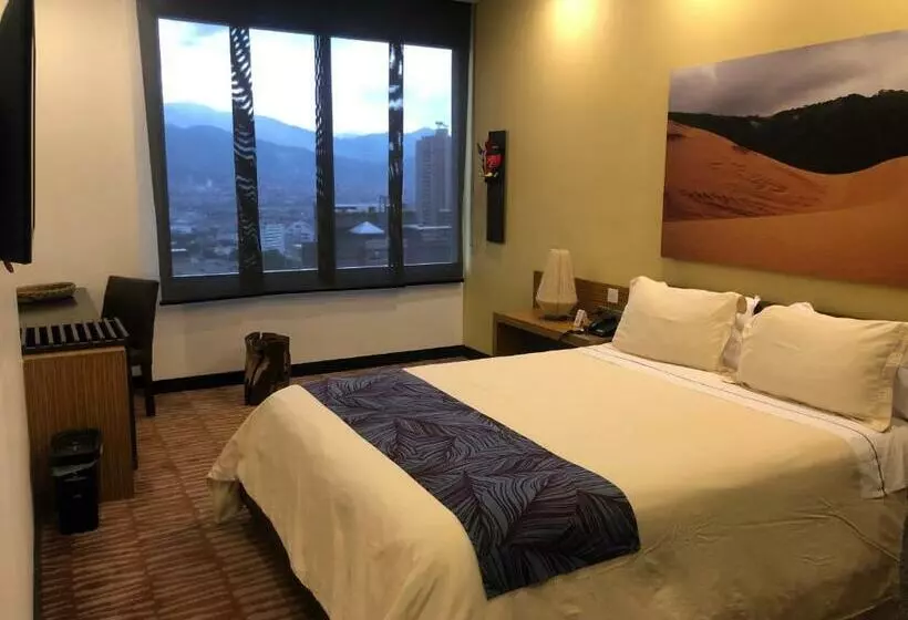 Diez Hotel Categoría Colombia