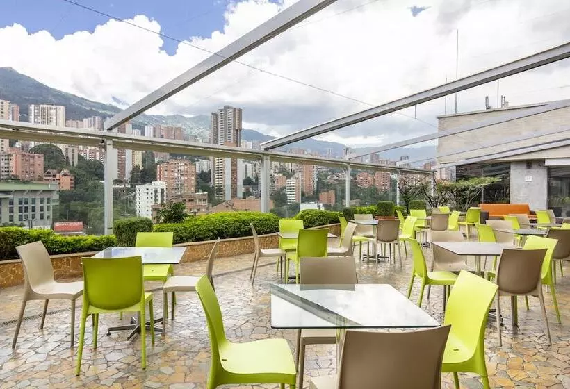 Diez Hotel Categoría Colombia