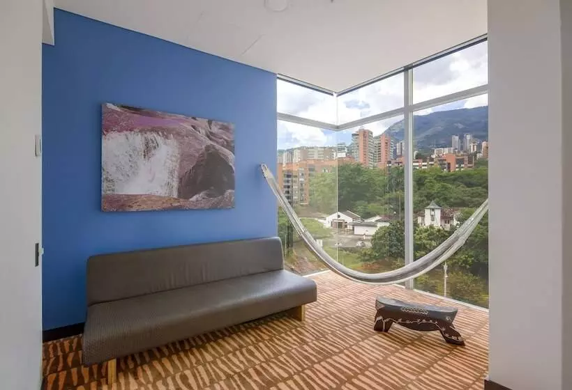 Diez Hotel Categoría Colombia