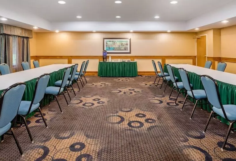 Holiday Inn Express Hotel & Suites Canton, An Ihg