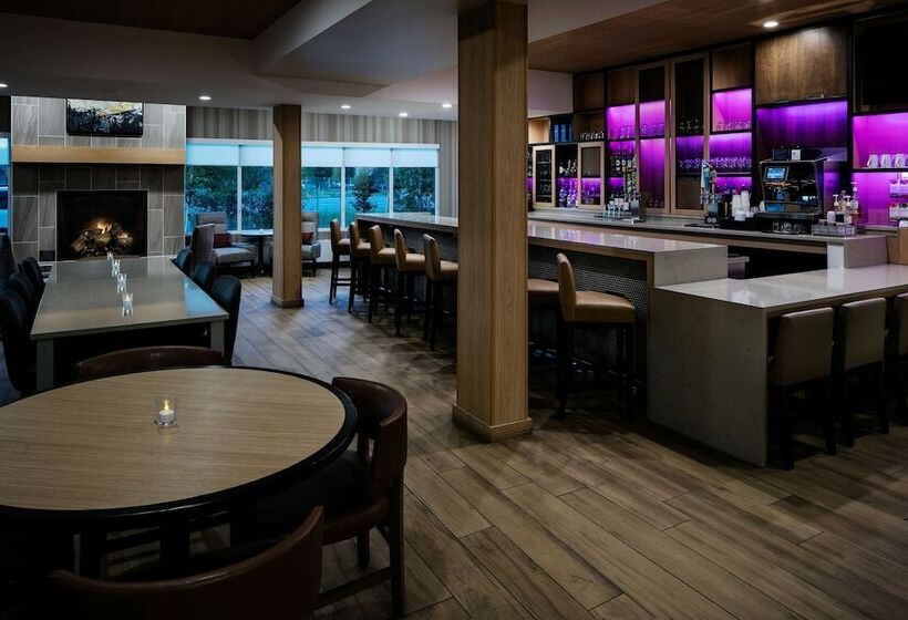 בית מלון כפרי Hyatt Place Fairbanks